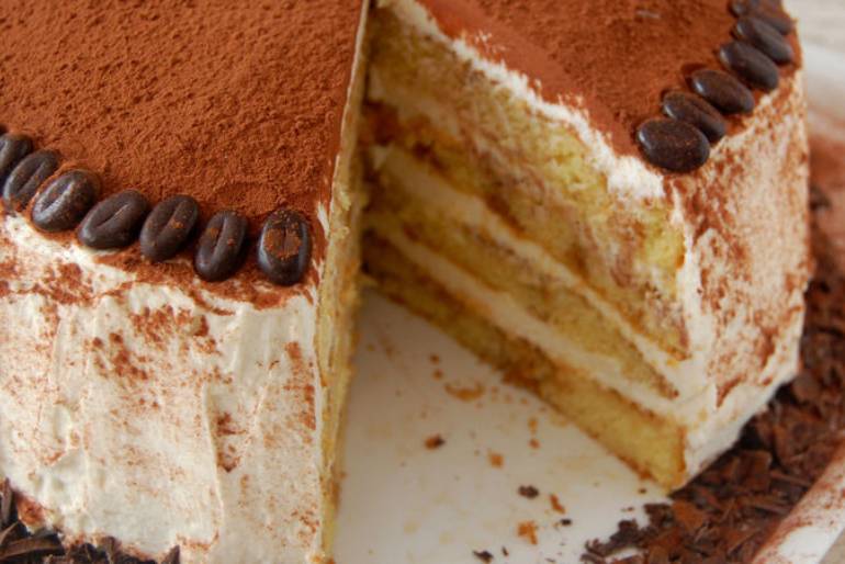 Tiramisu Cake