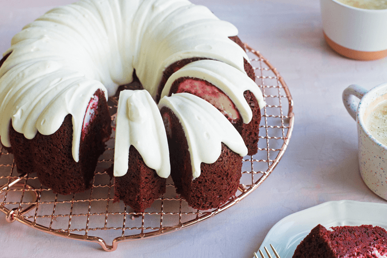 Receta rosca de red velvet con queso crema