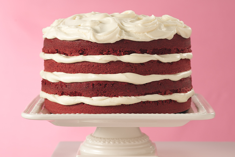 Pastel de Red Velvet con Betún de Trufa Blanca | Betty Crocker - Mexico