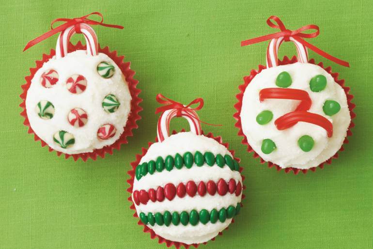 Cupcakes de esfera navideña